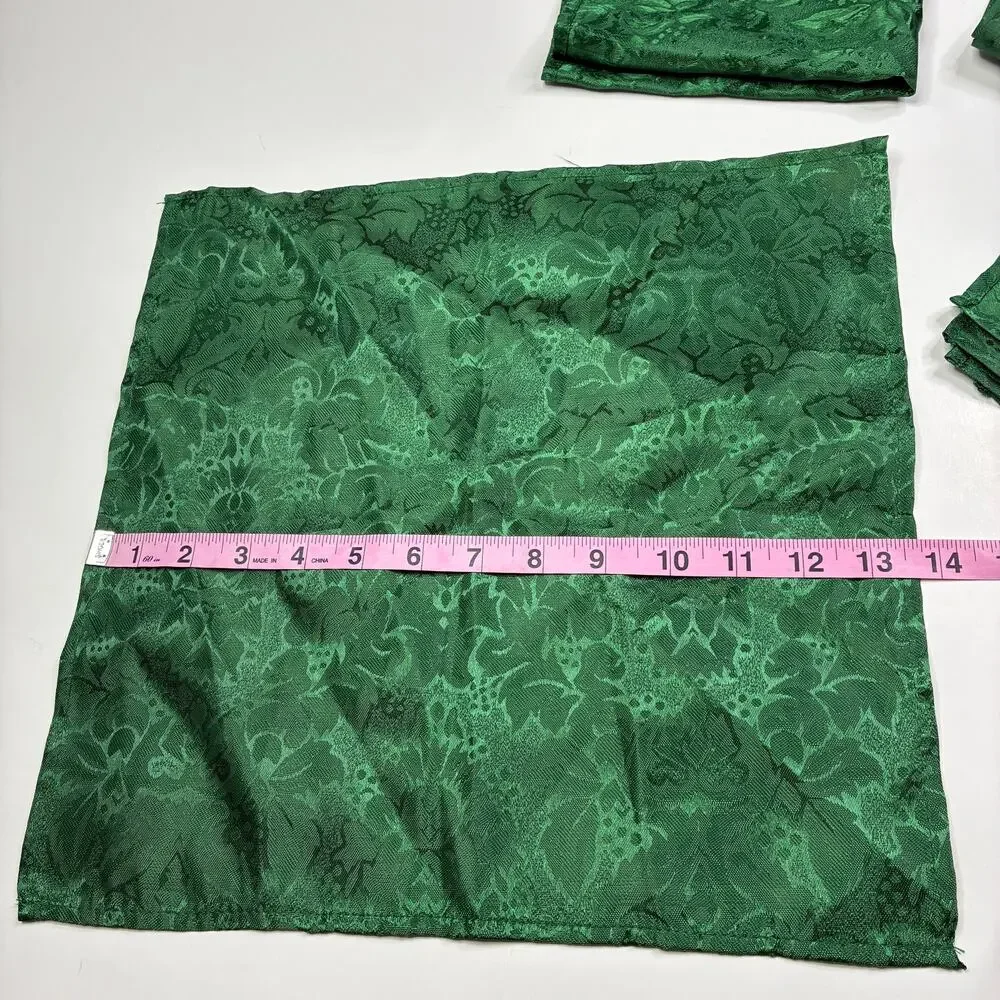 Set of 4 Fabric Napkins Green Jacquard Floral 13.7